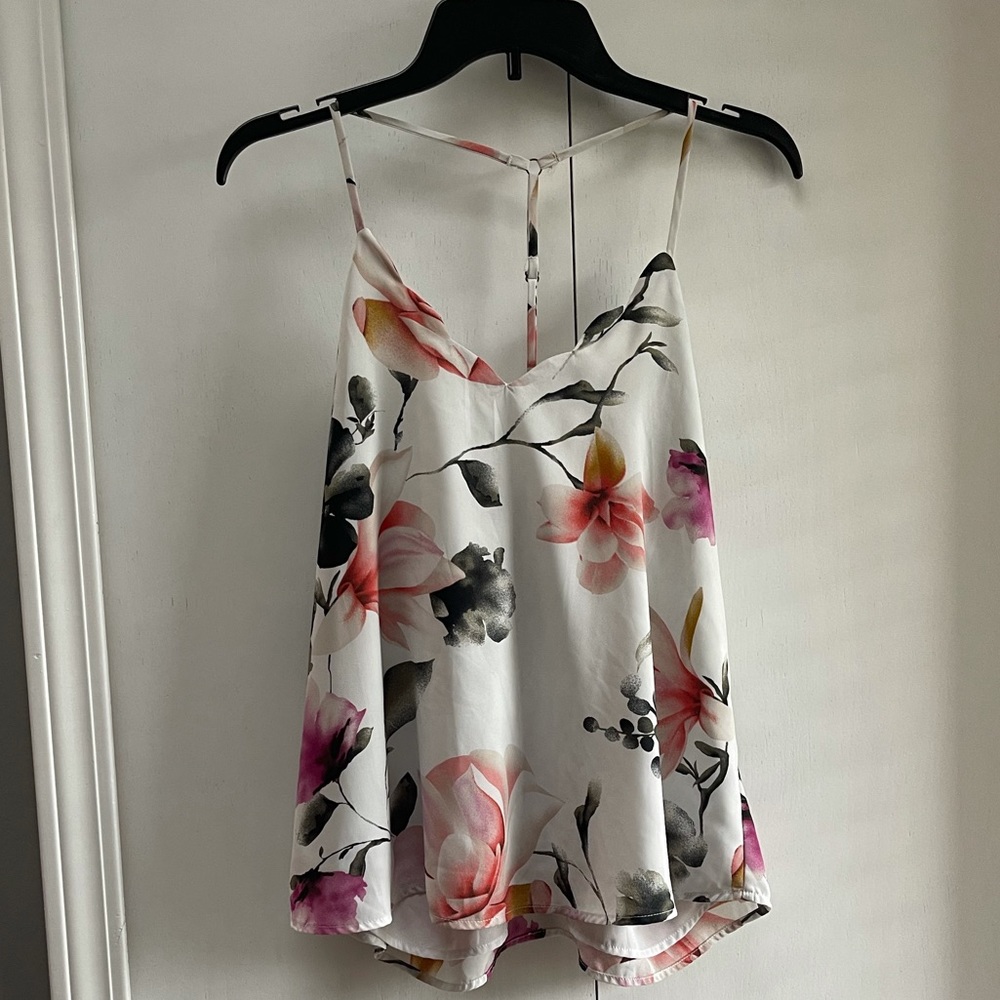 Nine Britton || floral scallop tank